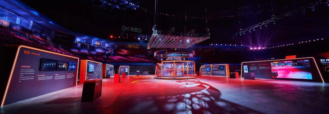 【活動(dòng)策劃】大型會(huì)議活動(dòng)策劃的場(chǎng)地如何布置?需要注意什么?